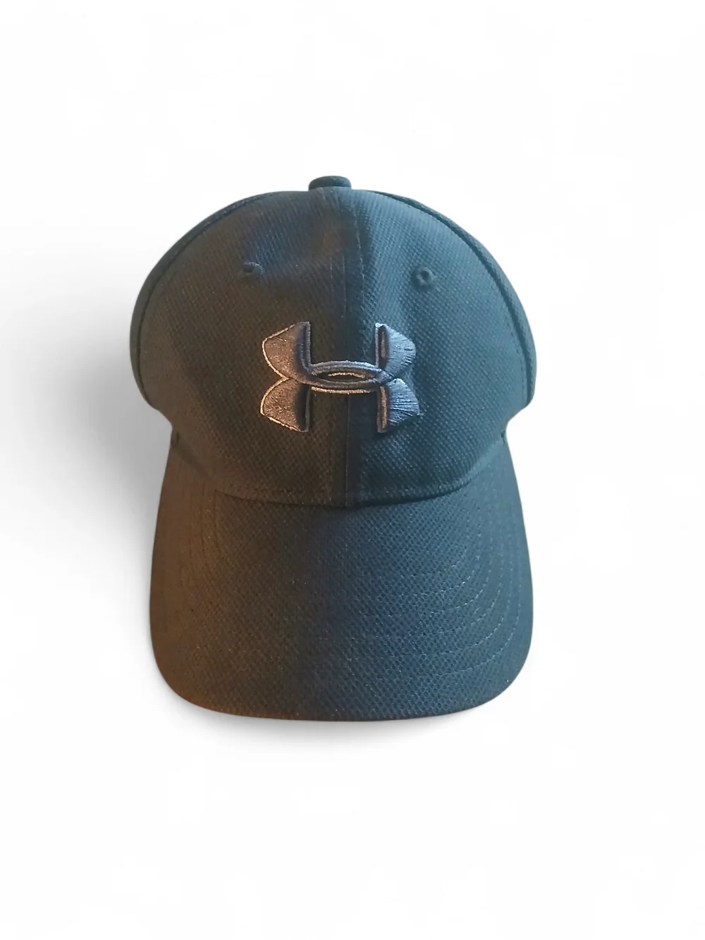 NWOT Youth Boys Under Armour Black Cap Embroidered Navy UA Emblem
